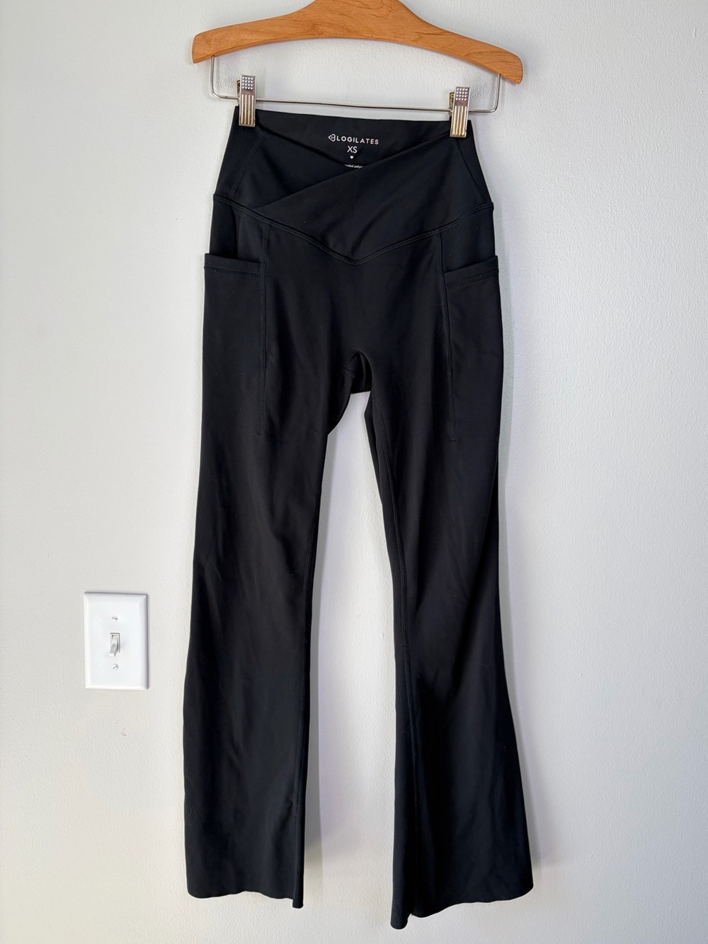 Blogilates Black Side Pocket Crossover Flare Leggings Athleisure Loungewear